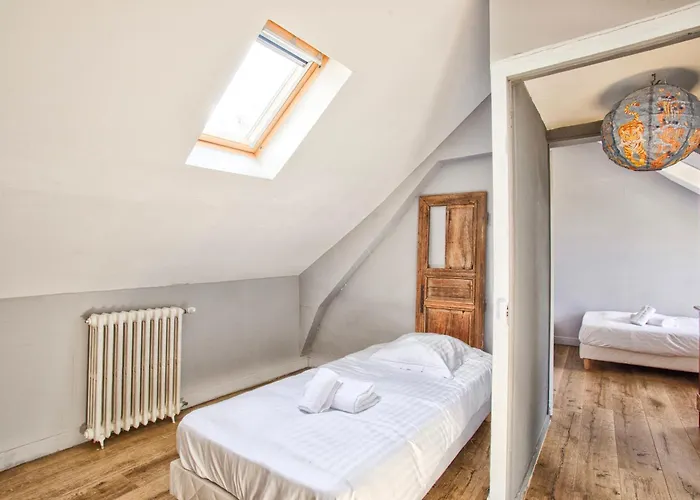 1880 - Centre - Jardin Botanique Ferienhaus