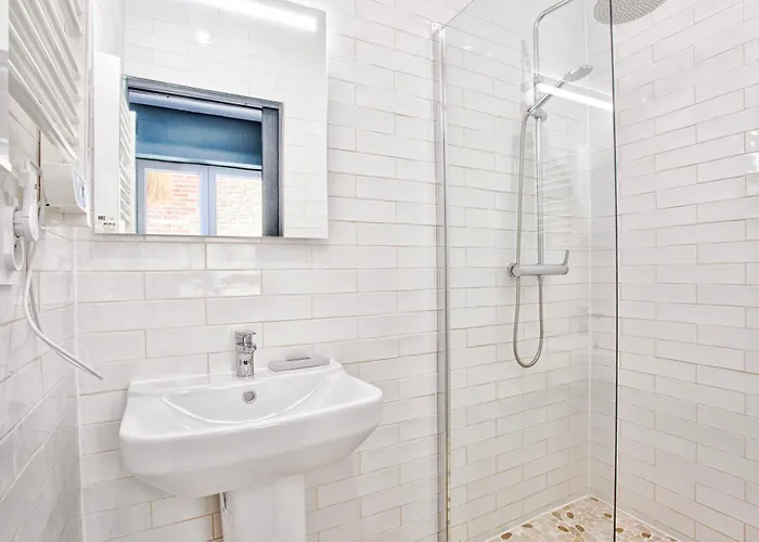 1880 - Centre - Jardin Botanique Tatil Evi *